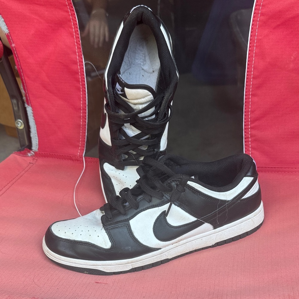 Nike Black and White Women's Shoes